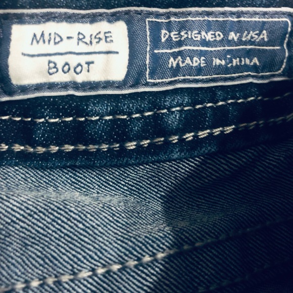 ❌SOLD❌Miss Me❤️🔥Mid-Rise Boot Cut-Bejeweled❤️🔥Measurements in Pics❤️🔥 - Picture 12 of 16